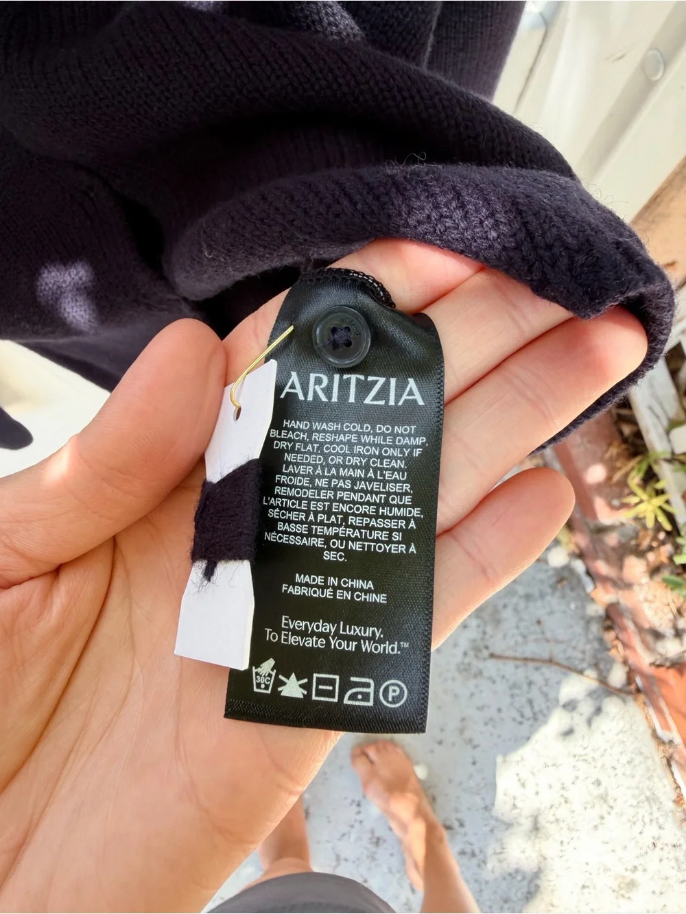 ARITZIA Wilfred Basque Cardigan XS Content: 55% wool, 45% cotton navy